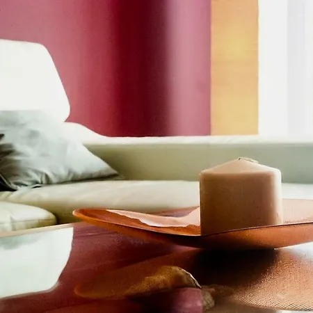 Heaven & Tasha Apartamento